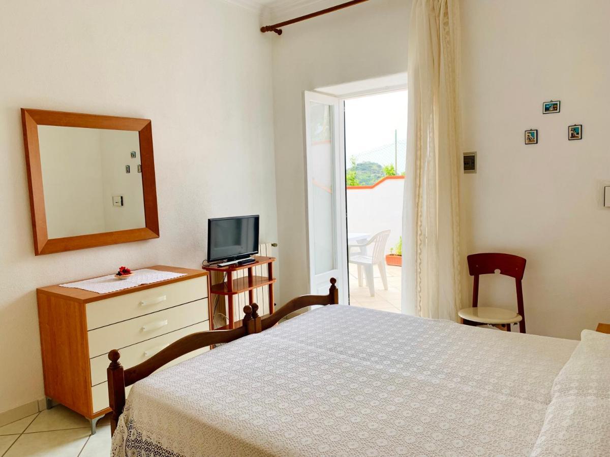 Pensione Casa Verde Sant'Angelo  ภายนอก รูปภาพ