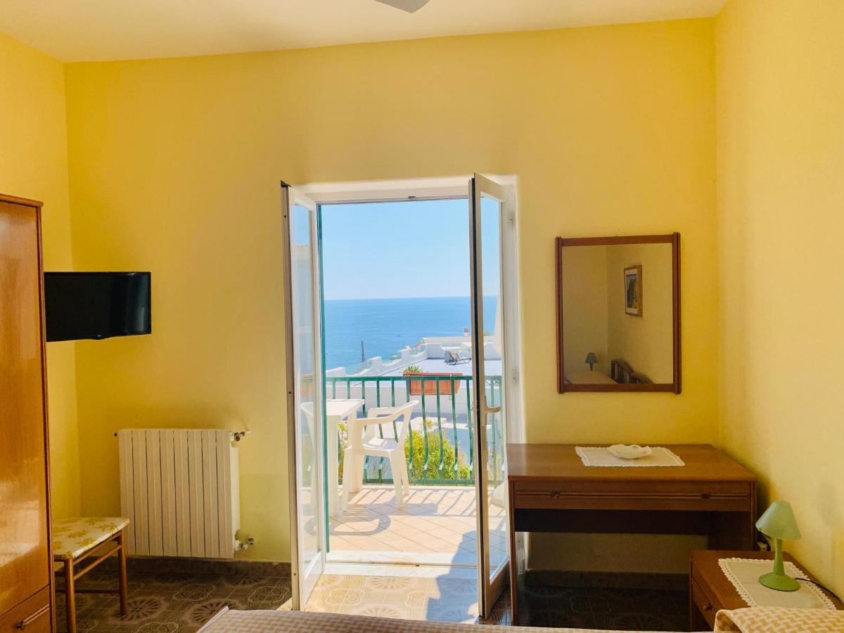 Pensione Casa Verde Sant'Angelo  ภายนอก รูปภาพ